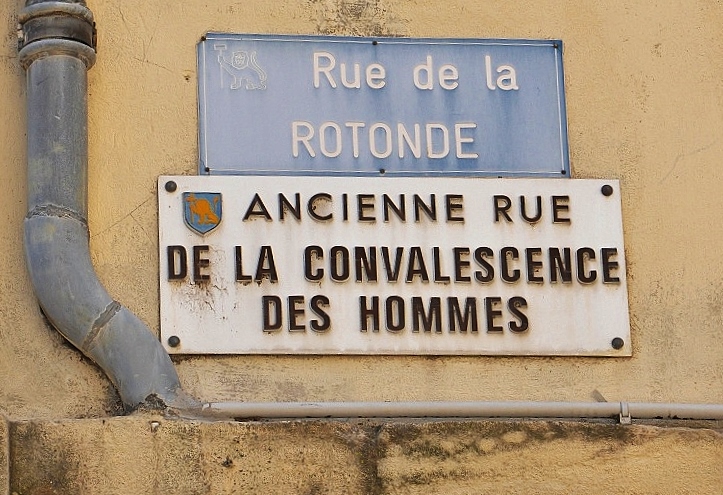 Une rue d'Arles.