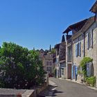 Une rue de Lauzerte sur les anciens remparts  