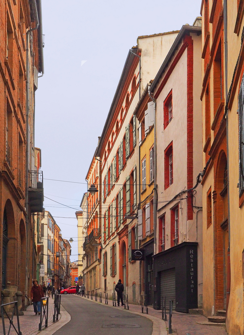Une rue du centre-ville de Montauban