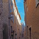 Une ruelle de Saint-Cézaire-sur-Siagne