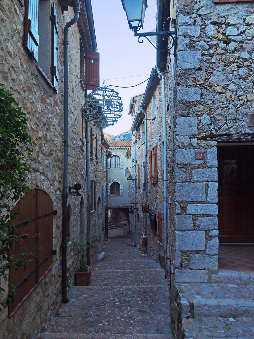 Une ruelle de Sainte-Agnès