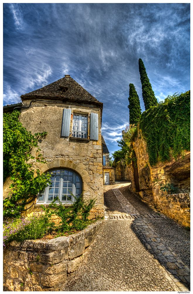 Une ruelle du Village de Beynac-Cazenac