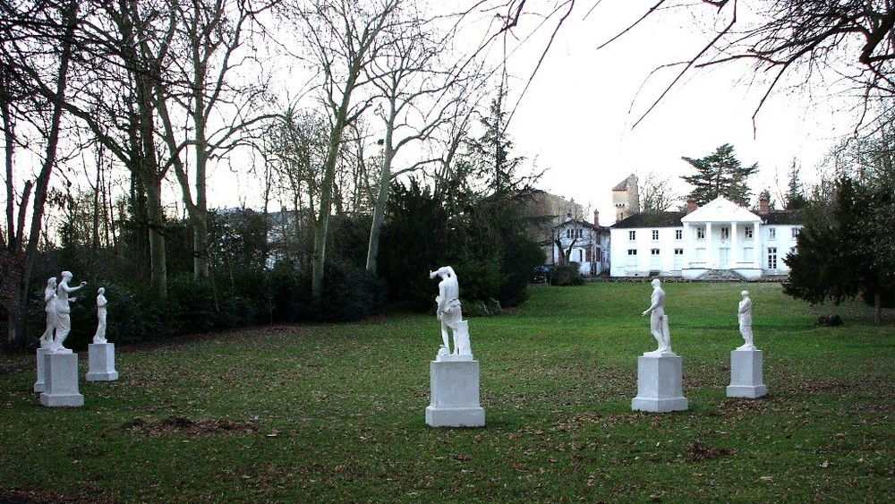 Une villa aux airs de château