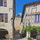 Une vue de Fourcès avec la Tour de l’horloge