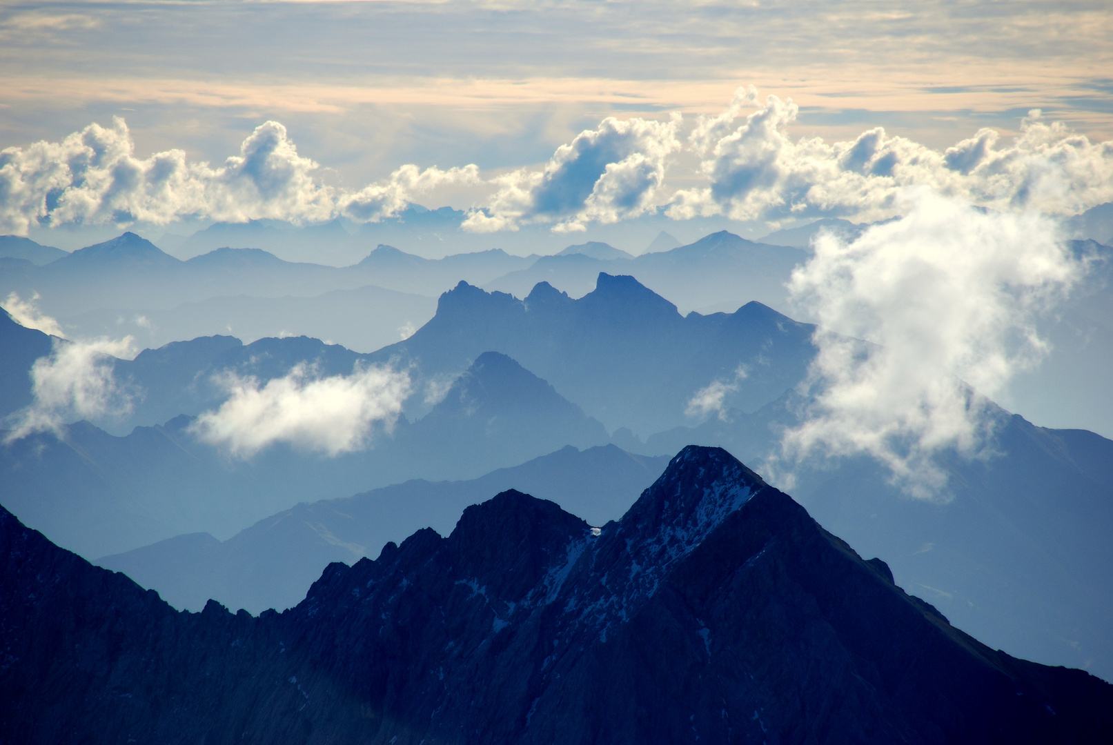 Unendlich viele Gipfel - Blick von der Zugspitze