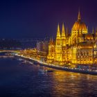 Ungarisches Parlament in Budapest