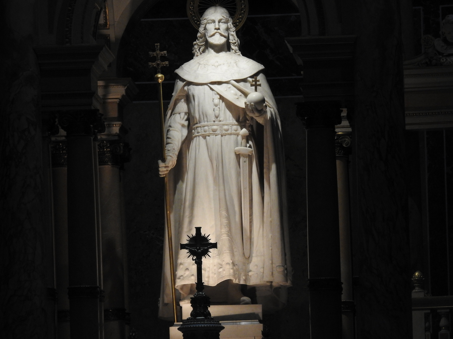 Ungarn (2018), Budapest, Jesusfigur in Basilika