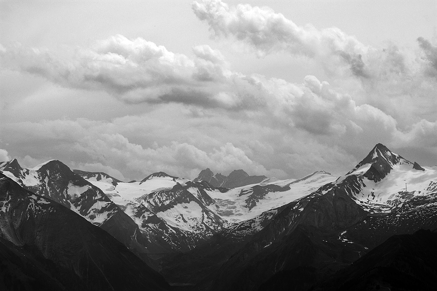 Ungestüm II - oder: ... und am Horizont der Großglockner.