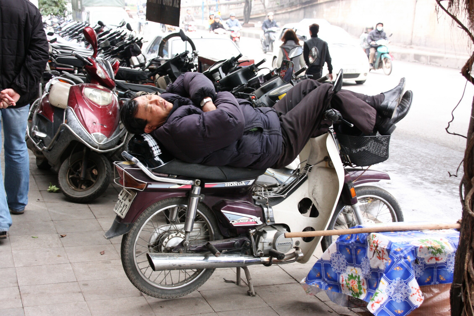 ungewöhnlicher Schlafplatz in Hanoi