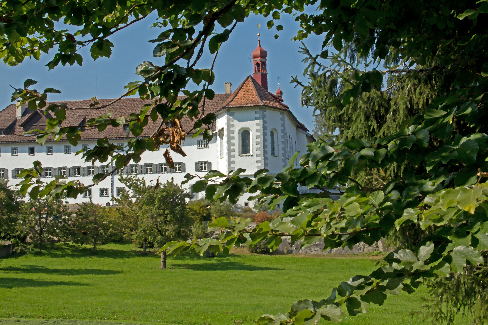 ungewohnte Sicht aufs Kloster Notkersegg