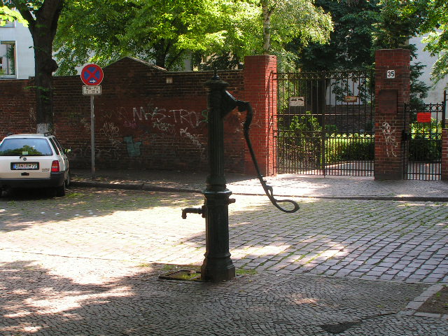 Unglaubich.....kostenlos Wasser in Berlin!!!!!!