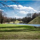 Ungleiche Zwillinge, Pyramiden im Pückler Park Cottbus