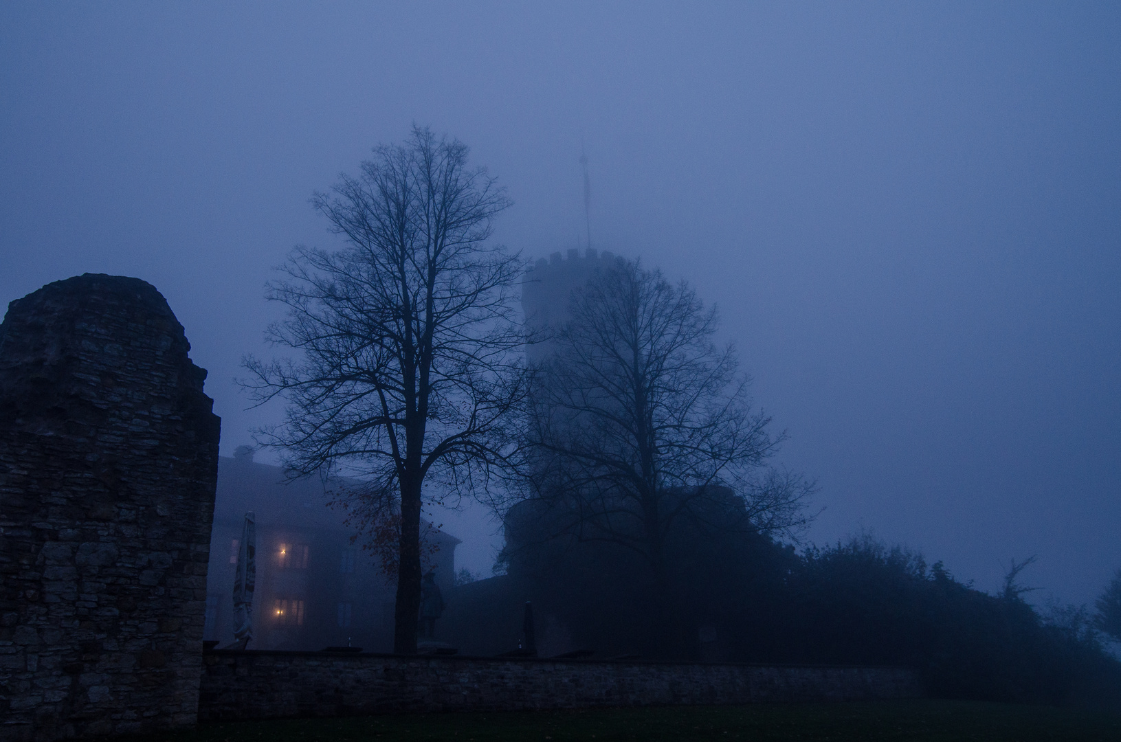 Unheimliche Burg