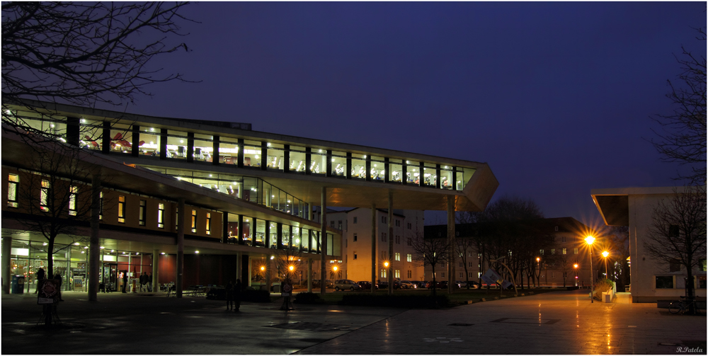 Uni-Bibliothek