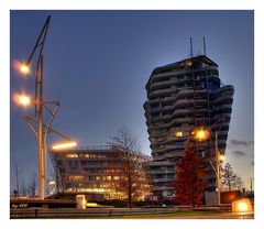 Unilever Haus + Marco Polo Tower