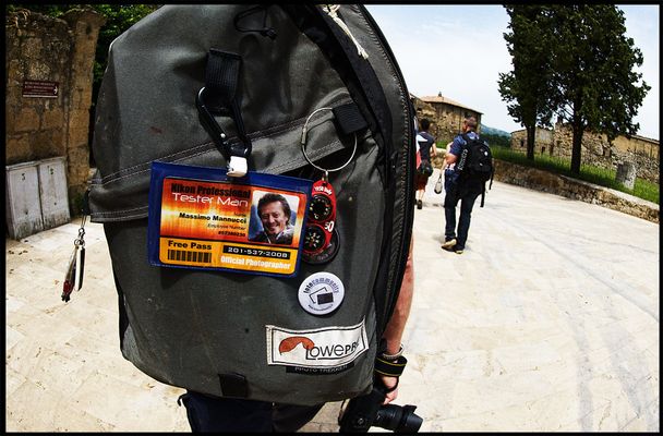 Un'immagine, un uomo, un tester di ....