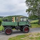 UNIMOG 421.122 Cabrio