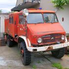 Unimog vorm Haus 