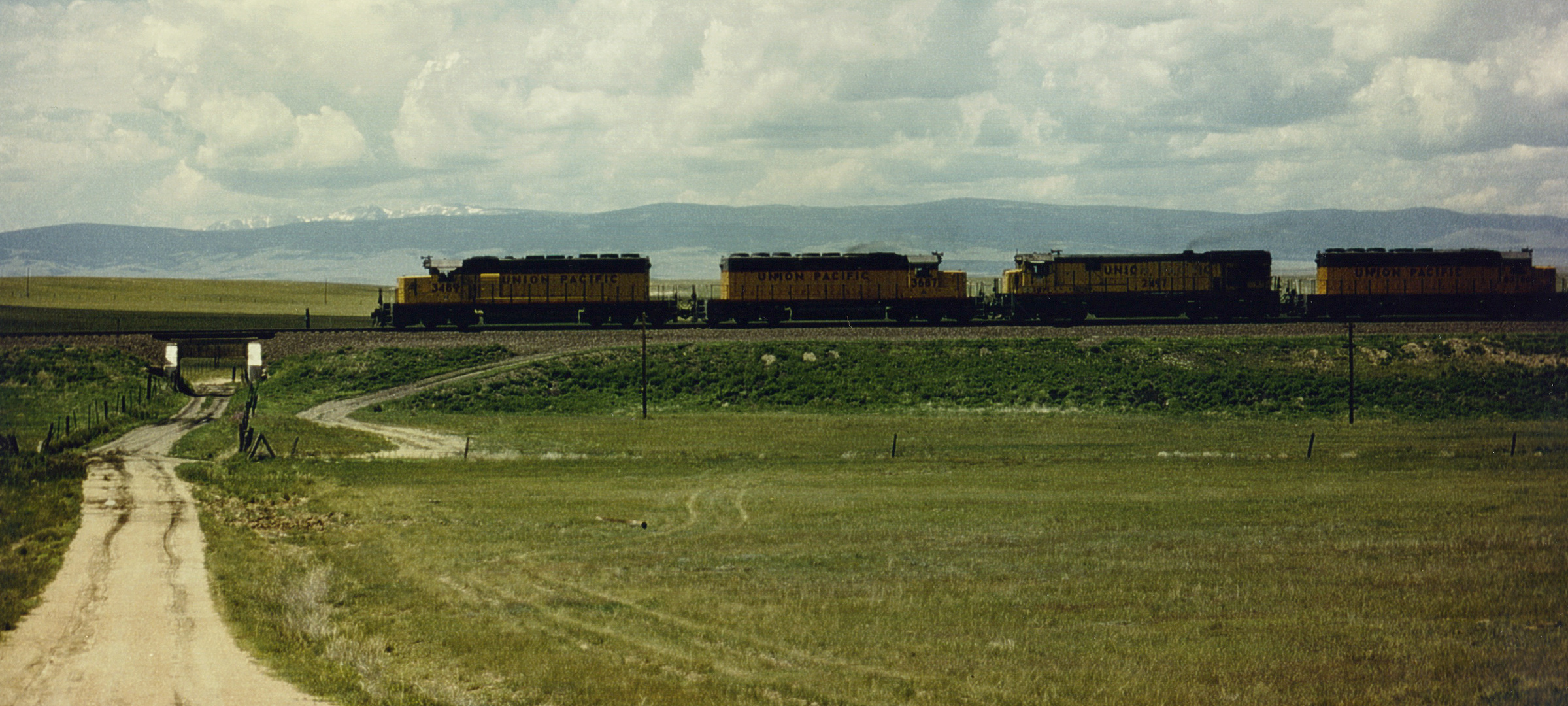 Union Pacific im Grasland von Wyoming,Teil1, USA