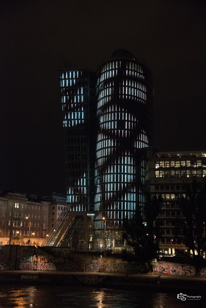 Uniqua Gebäude - Wien