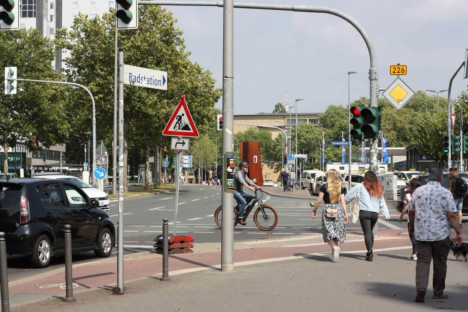 Unistraße Hbf