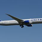 United Airlines Boeing 787-10 Dreamliner N13014 