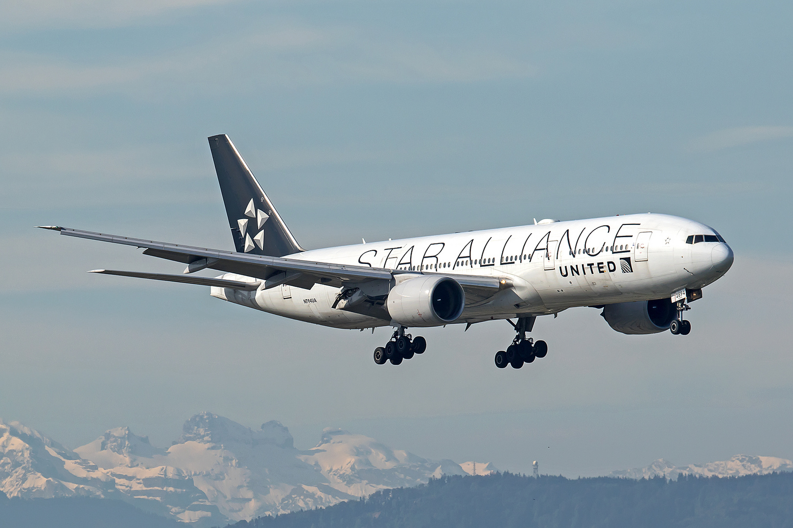 United Boeing 777-222, Star Alliance