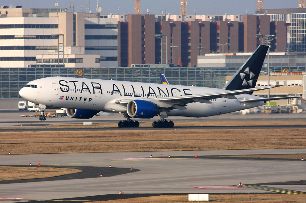 United "Triple Seven" Star-Alliance@EDDF