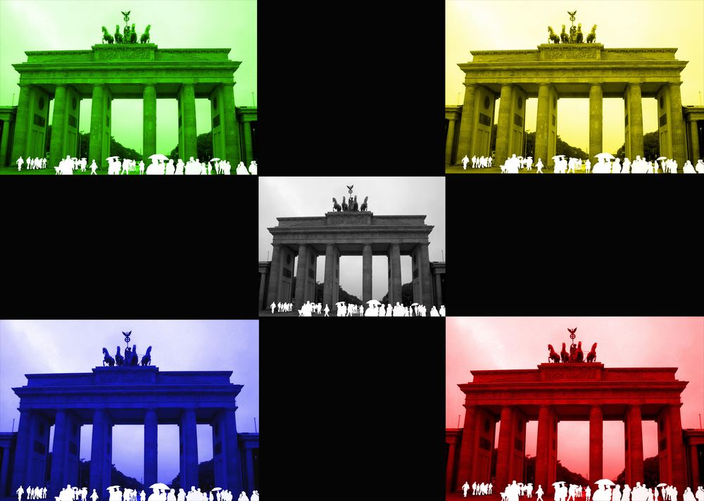 Unknown meets Brandenburger Tor - colour