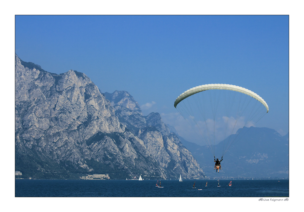 Unknown Pilot im Landeanflug am Lago di Garda