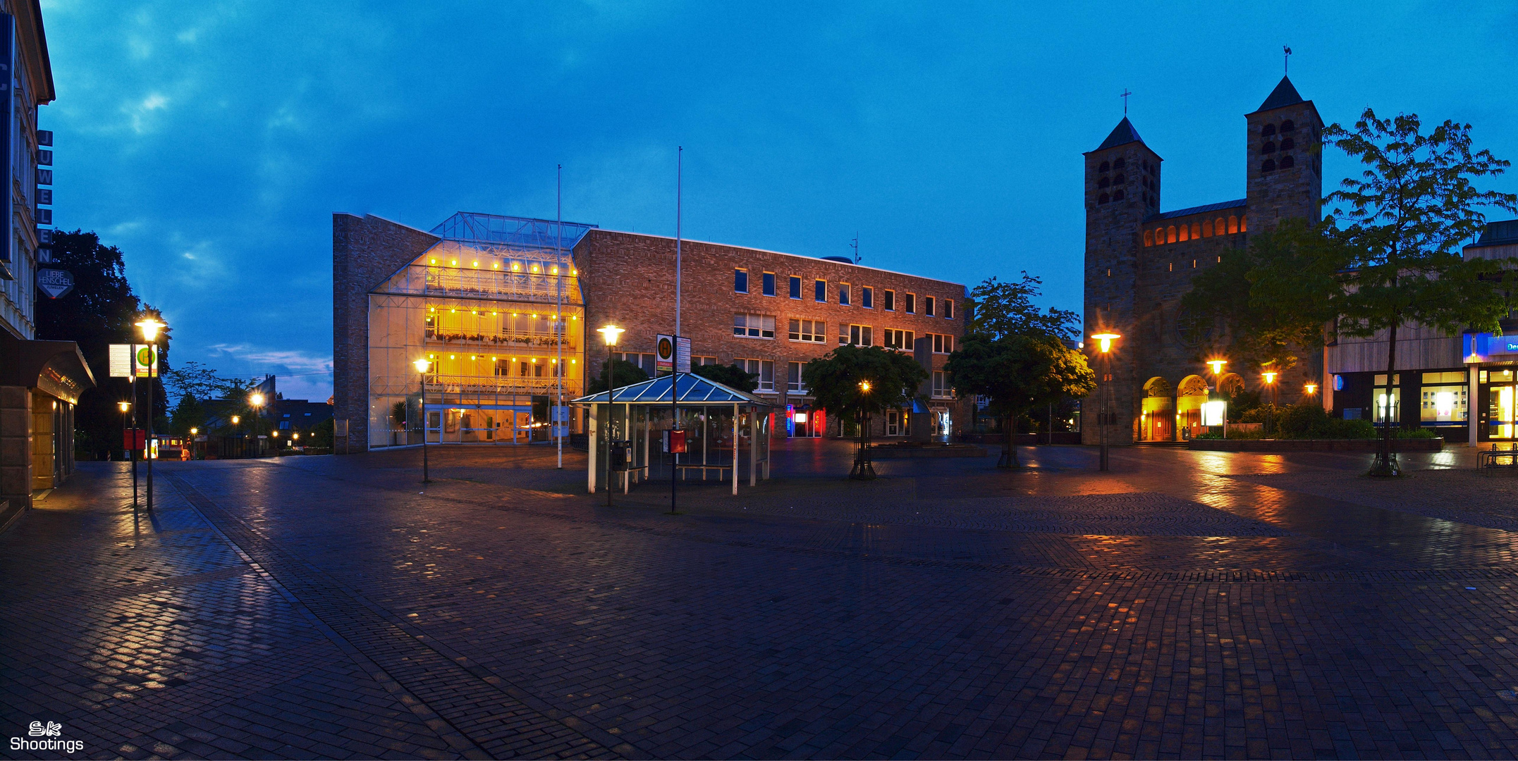 Unna - Rathaus und kath. Kirche