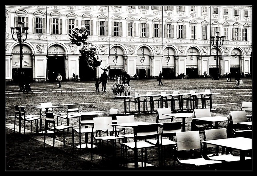 Uno sguardo sulla piazza