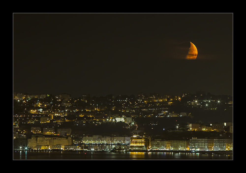 Uno spicchio di Luna Rossa