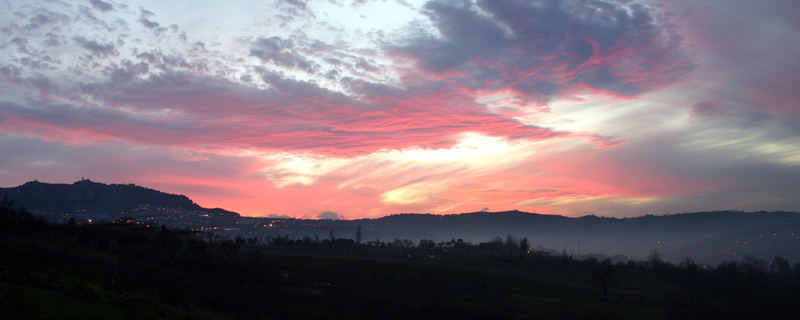 Uno strano tramonto su San Marino