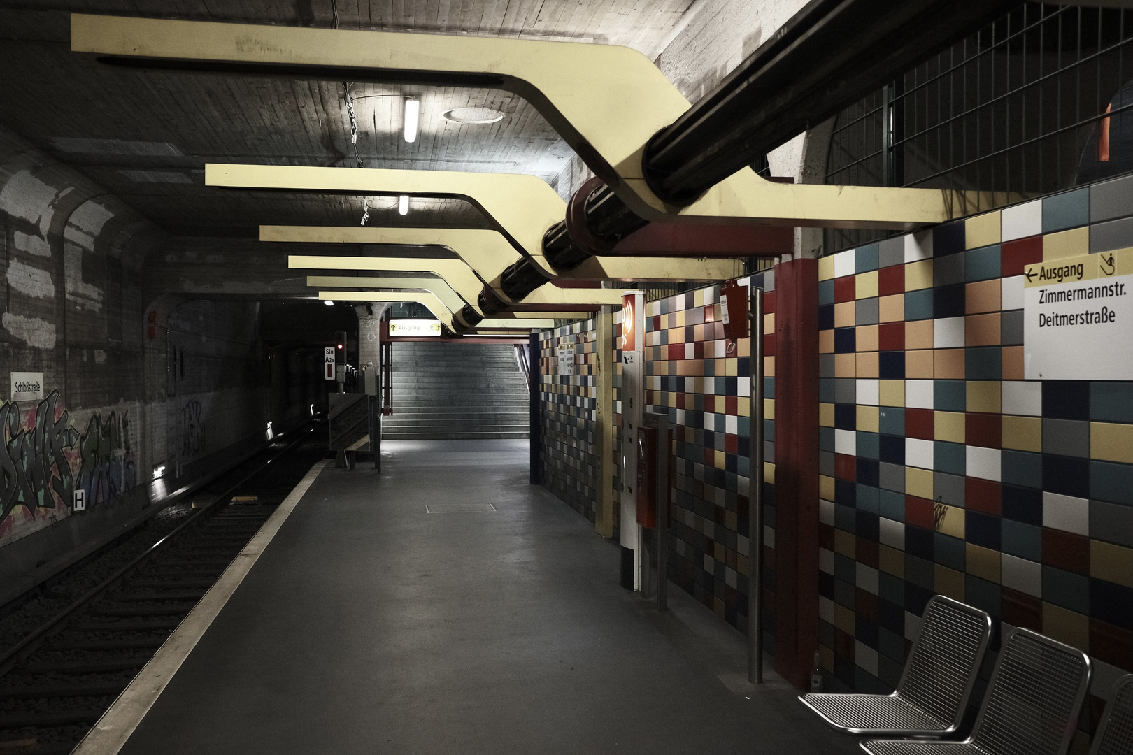 Unorte 10 Foto & Bild architektur, bus & nahverkehr, lost places