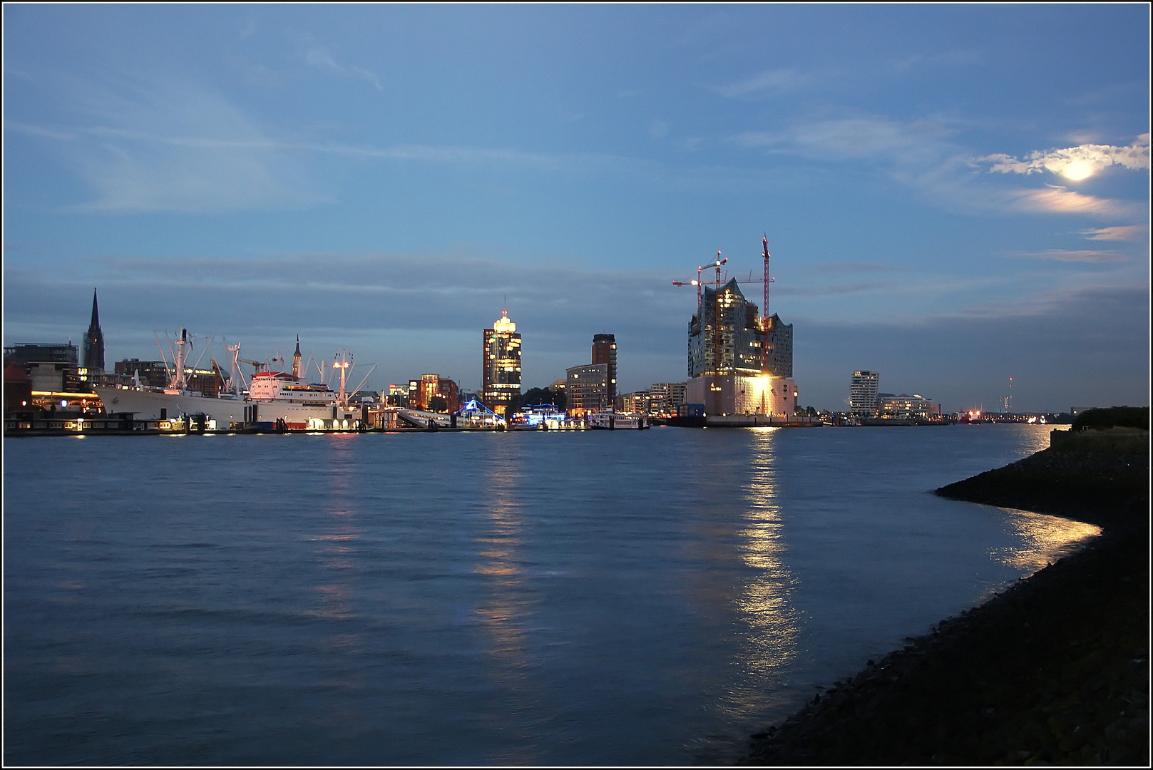 unperfekt.....wie die Elbphilharmonie