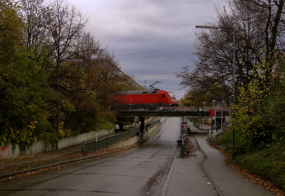 Unregelmäßigkeiten - Herbst. Seitenwechsel