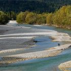 Unruhig wälzt sich die Isar in ihrem Bett