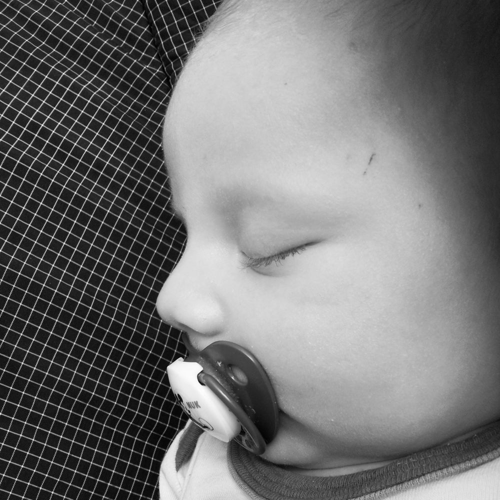 Unschuld in Schwarz/Weiß Foto &amp; Bild kinder, babies, baby Bilder auf