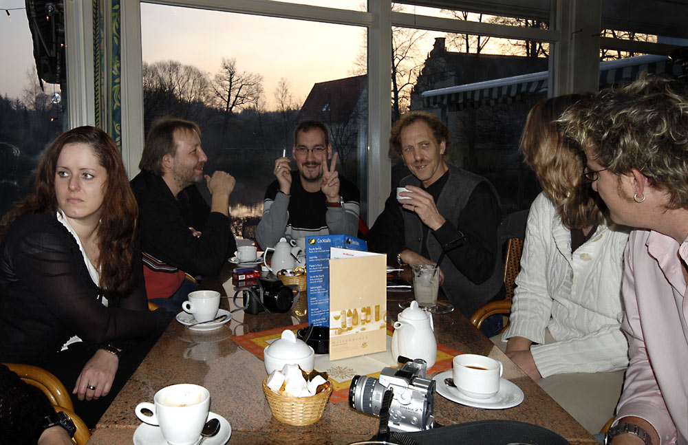 Unser "Kaffekränzchen" vor dem Kunstgenuss im Kloster