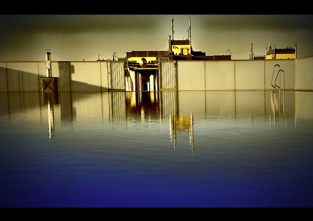 unser kleiner pool in der stadt