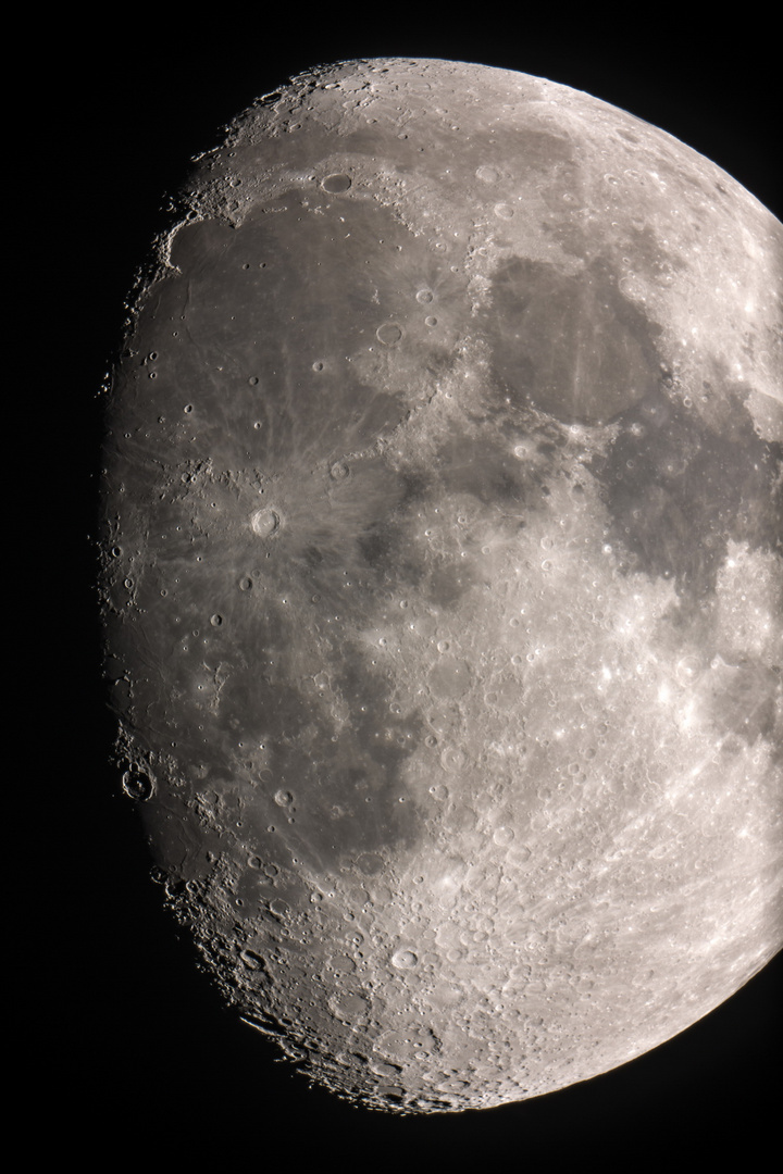 Unser Mond in der 10. Nacht nach Neumond