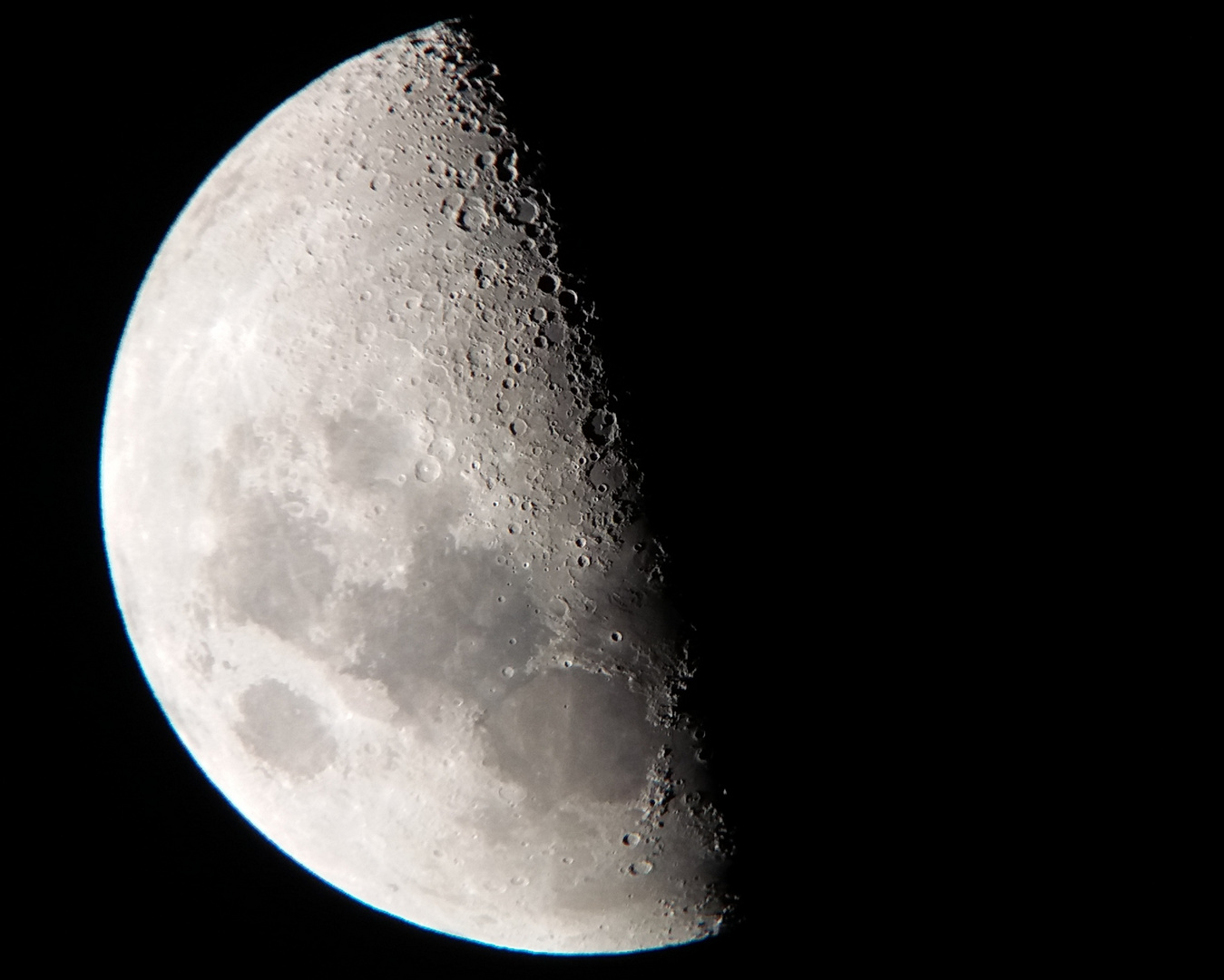 unser Mond (sieben Tage/Nächte alt)