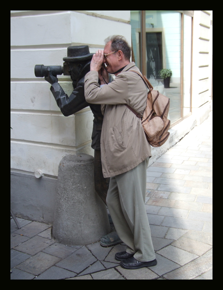 Unser Paparatzi macht dem Paparatzi von Bratislava Konkurrenz!