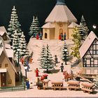 Unser selbstgebauter und beschneiter Weihnachtsberg unter...