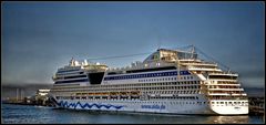 "Unsere" Aida Sol im Hafen von Funchal, Madeira