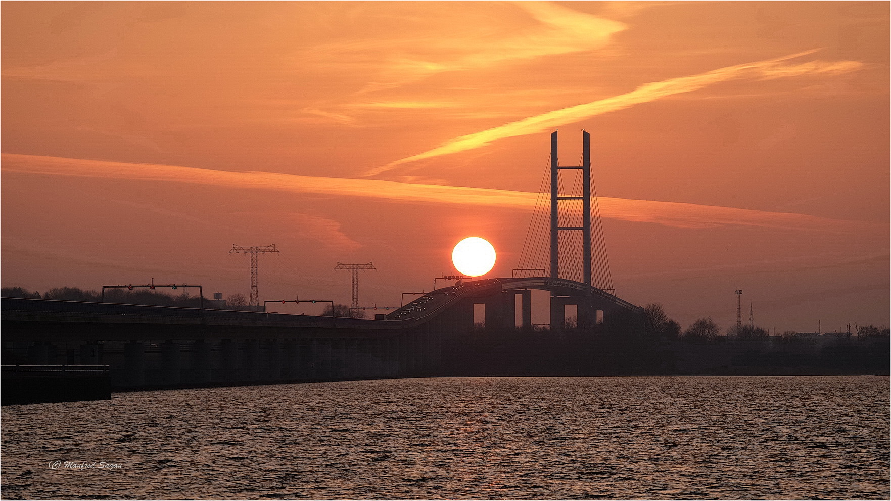 Unsere "Große" im Sonnenuntergang... 