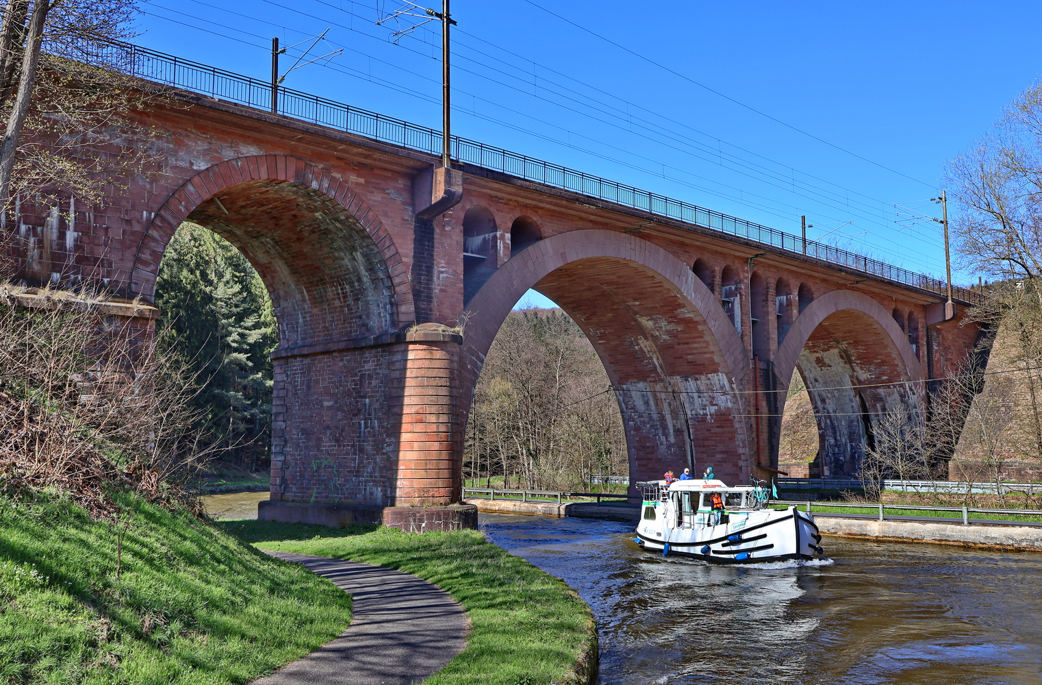 Unsere Hausboot-"Verfolger" 