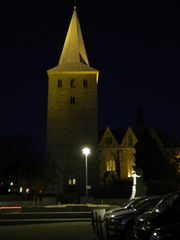 Unsere Kirche am Abend