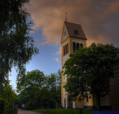 Unsere Kirche / HDR